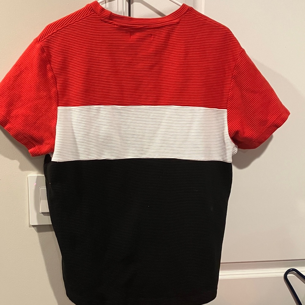 Guess Tri-Color Striped Tee - Picture 4 of 4